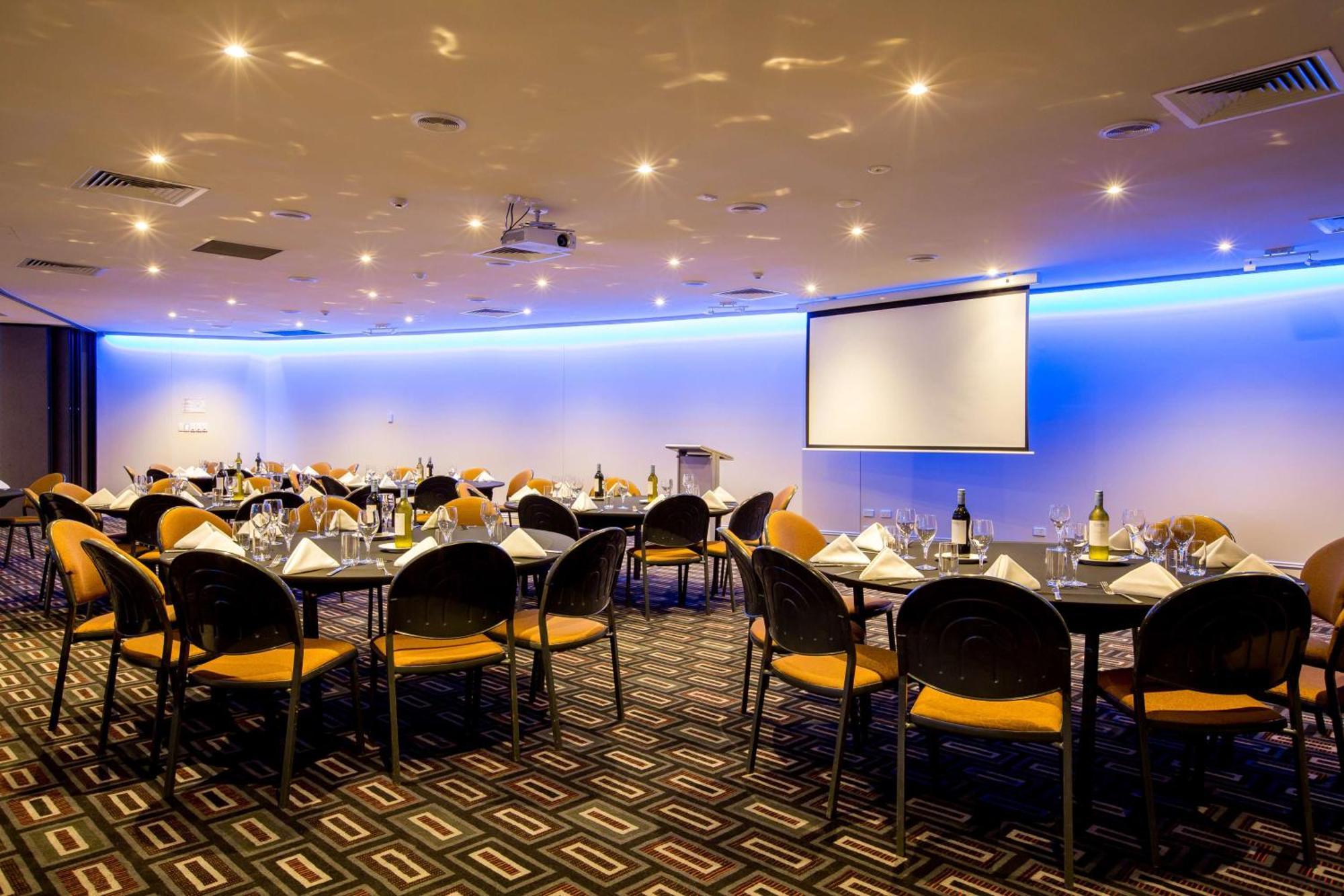 Hotel Doubletree By Hilton Cairns Extérieur photo