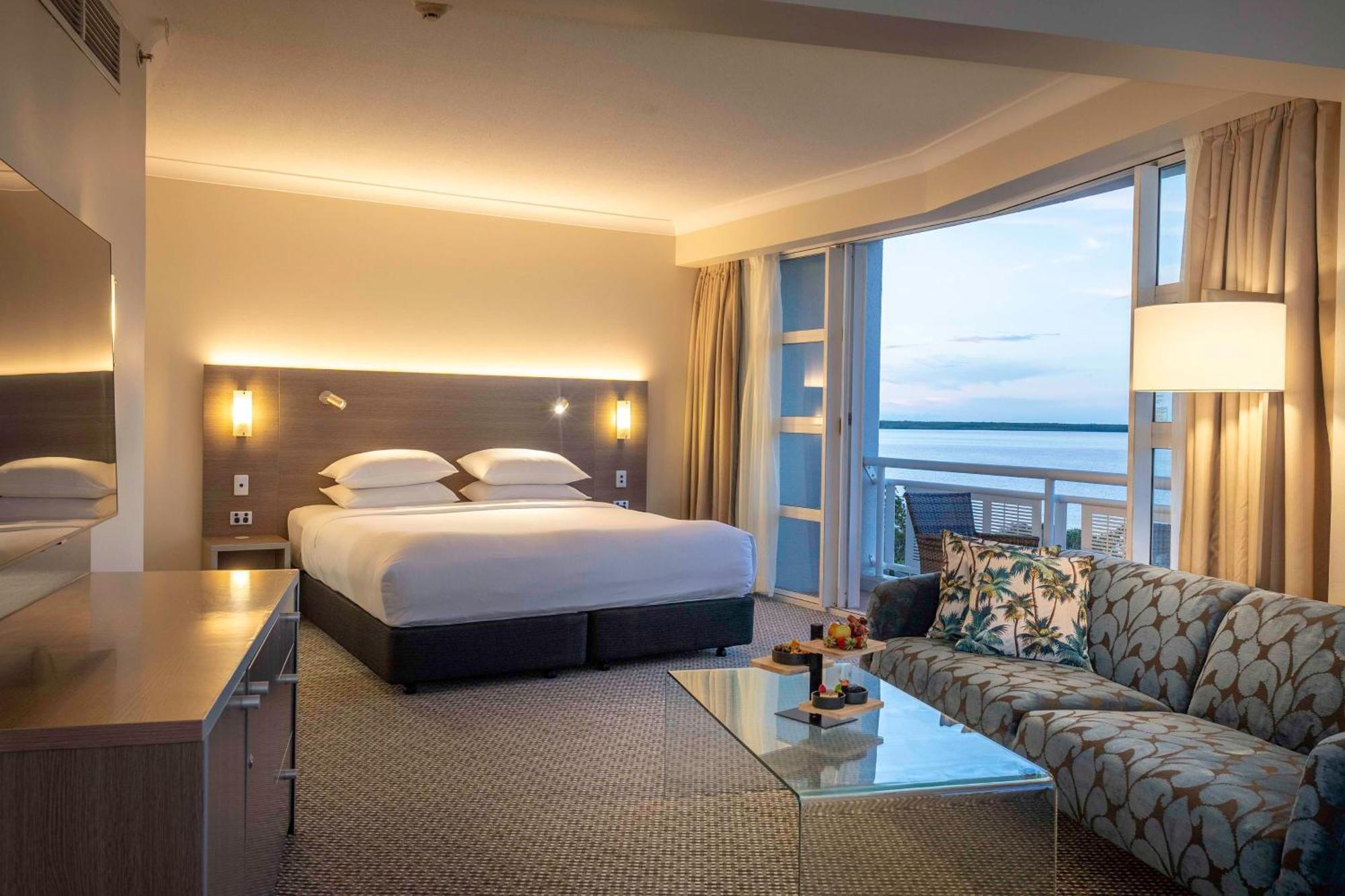 Hotel Doubletree By Hilton Cairns Extérieur photo