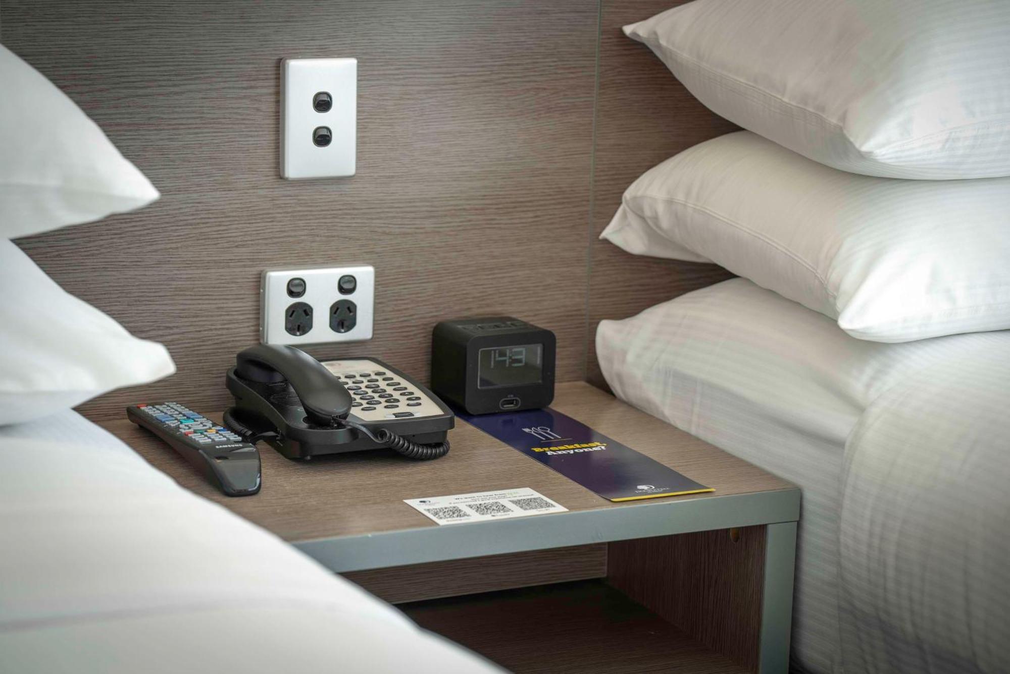 Hotel Doubletree By Hilton Cairns Extérieur photo